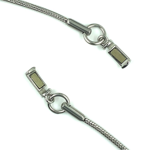 20" 1.5mm Stainless Snake Chain with Freedom Clasp - Picture 6 of 7